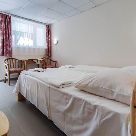 Thermal Motel Kiskunmajsa Εξωτερικό φωτογραφία